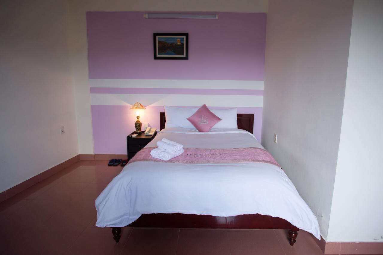 Casablanca Boutique Hotel Hue Zewnętrze zdjęcie